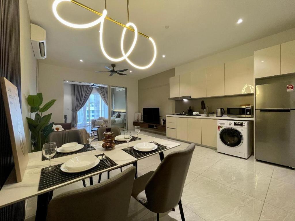 Quill Apartment *